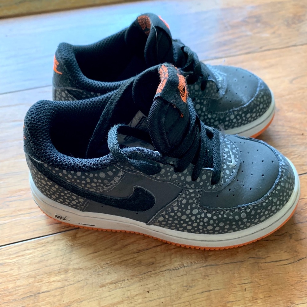 Toddler Boys Nike Air Force ones 8.5c